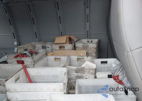 2019 Chevrolet Express 2500 Work Van z USA, uszkodzony, nr VIN 1GCWGAFG3K1311967